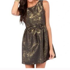 Ya Los Angeles Gold & Black Metallic Dress with large bow in front Size Large